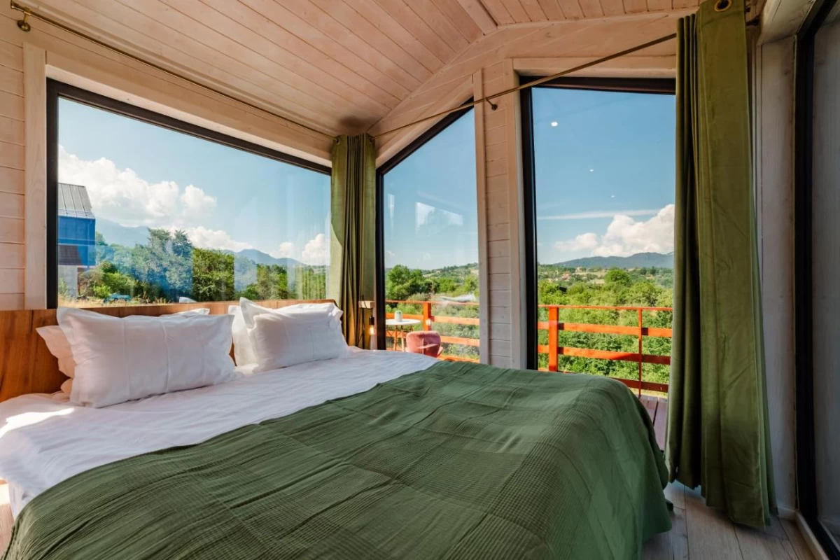 SkyAtlas Hideaway