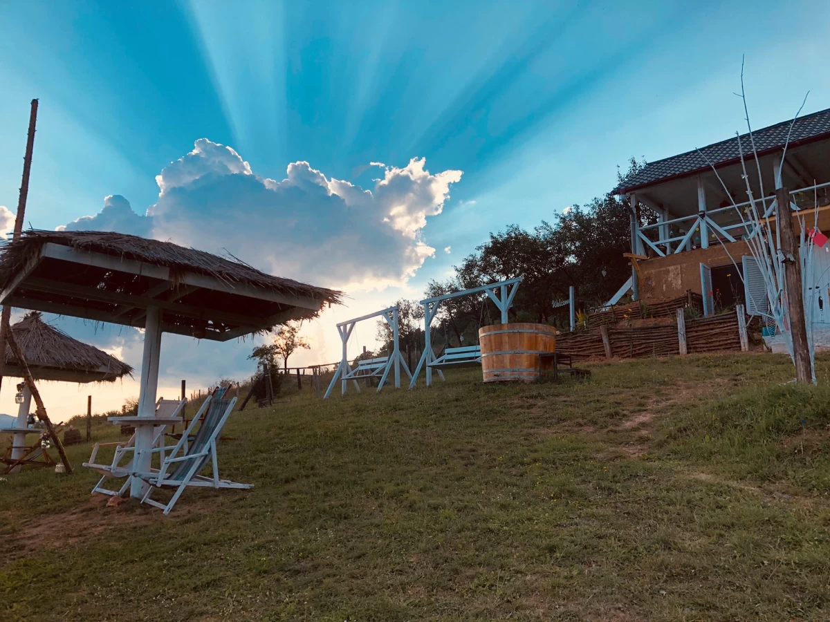 https://www.travlocals.com/uploads/0010/10202/2025/05/20/305462581-747119186332684-1738330399280516374-n.webp