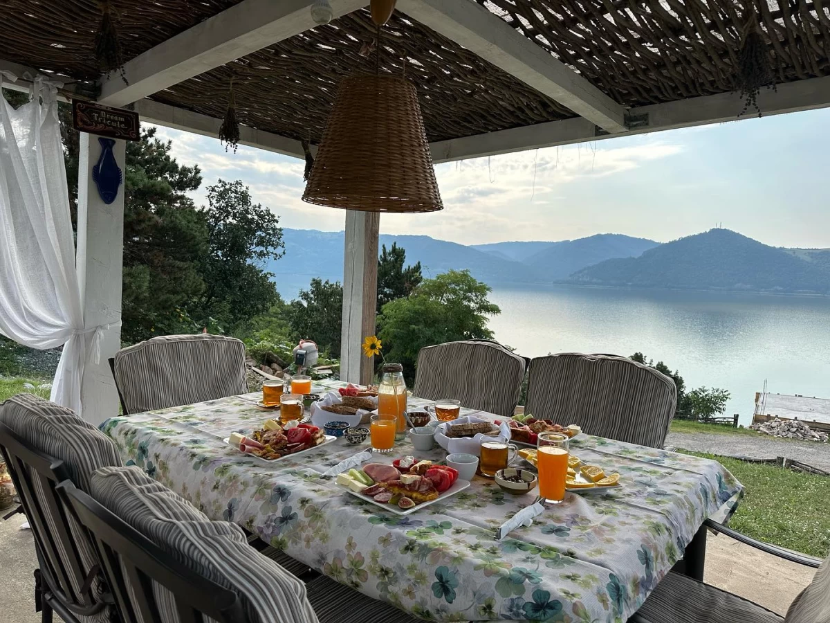 https://www.travlocals.com/uploads/0010/10202/2025/05/20/480510344-1306245000420097-5449264107802976143-n.webp