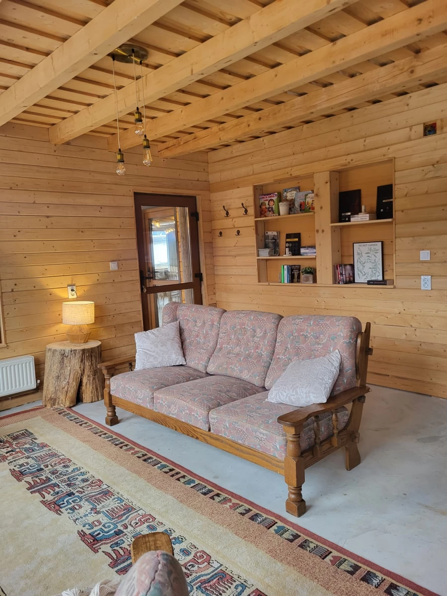https://www.travlocals.com/uploads/0010/10214/2025/05/29/480566442-122114229668707752-4564353980516577080-n.webp