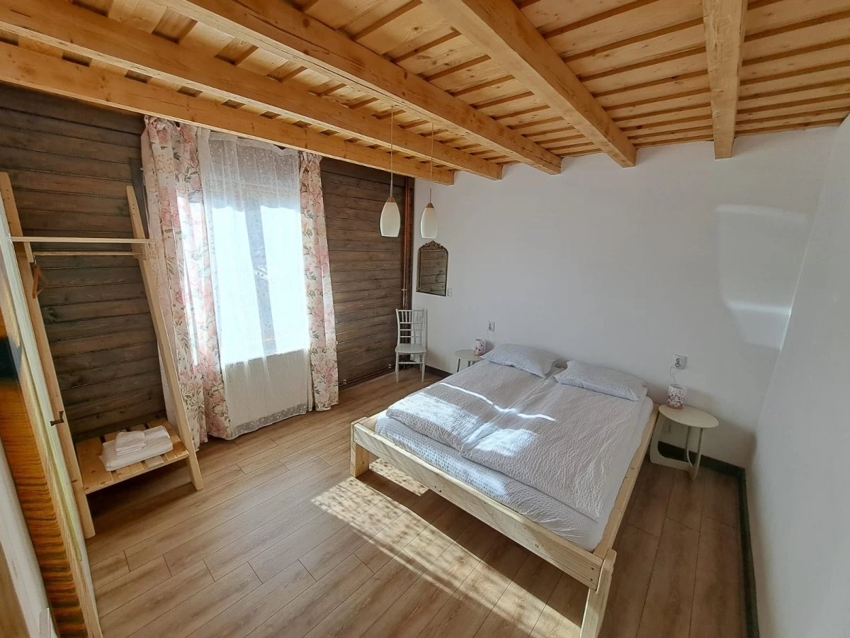 https://www.travlocals.com/uploads/0010/10214/2025/05/29/499571138-122128923506707752-5260451611958901377-n.webp
