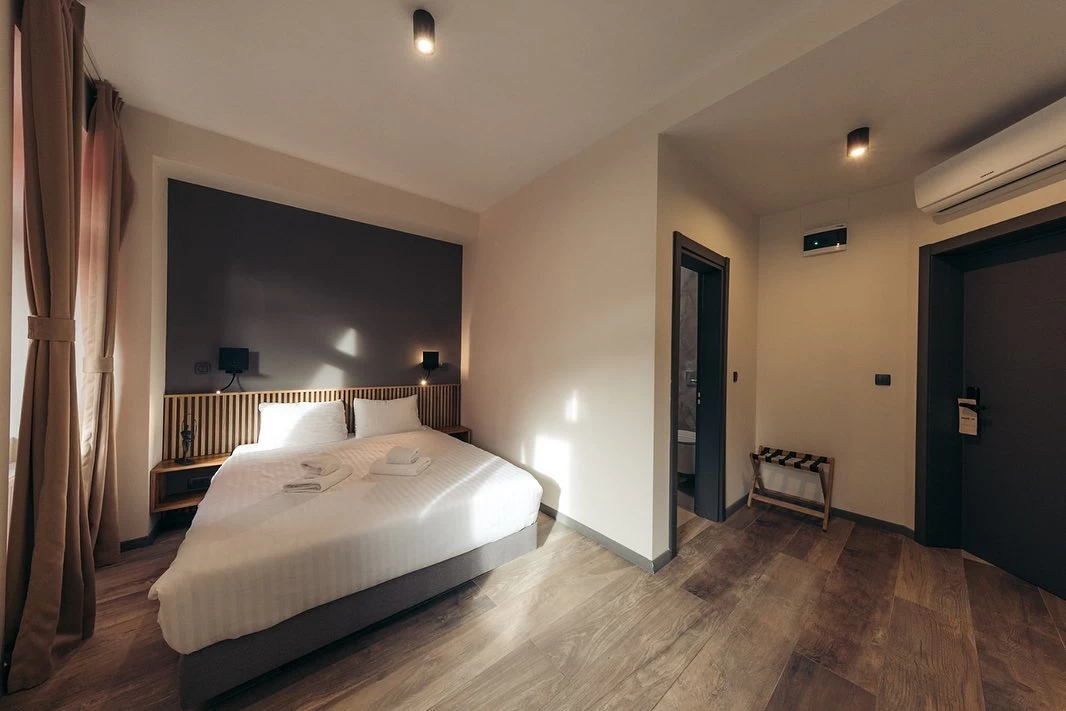 https://www.travlocals.com/uploads/0010/10259/2025/06/19/472744231-585239947699132-8129796826680323252-n.webp