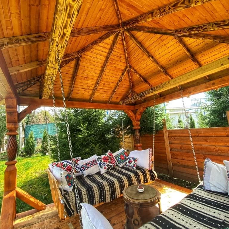 https://www.travlocals.com/uploads/0010/10266/2025/06/23/483099176-3944497105765965-2803202628325910559-n.webp