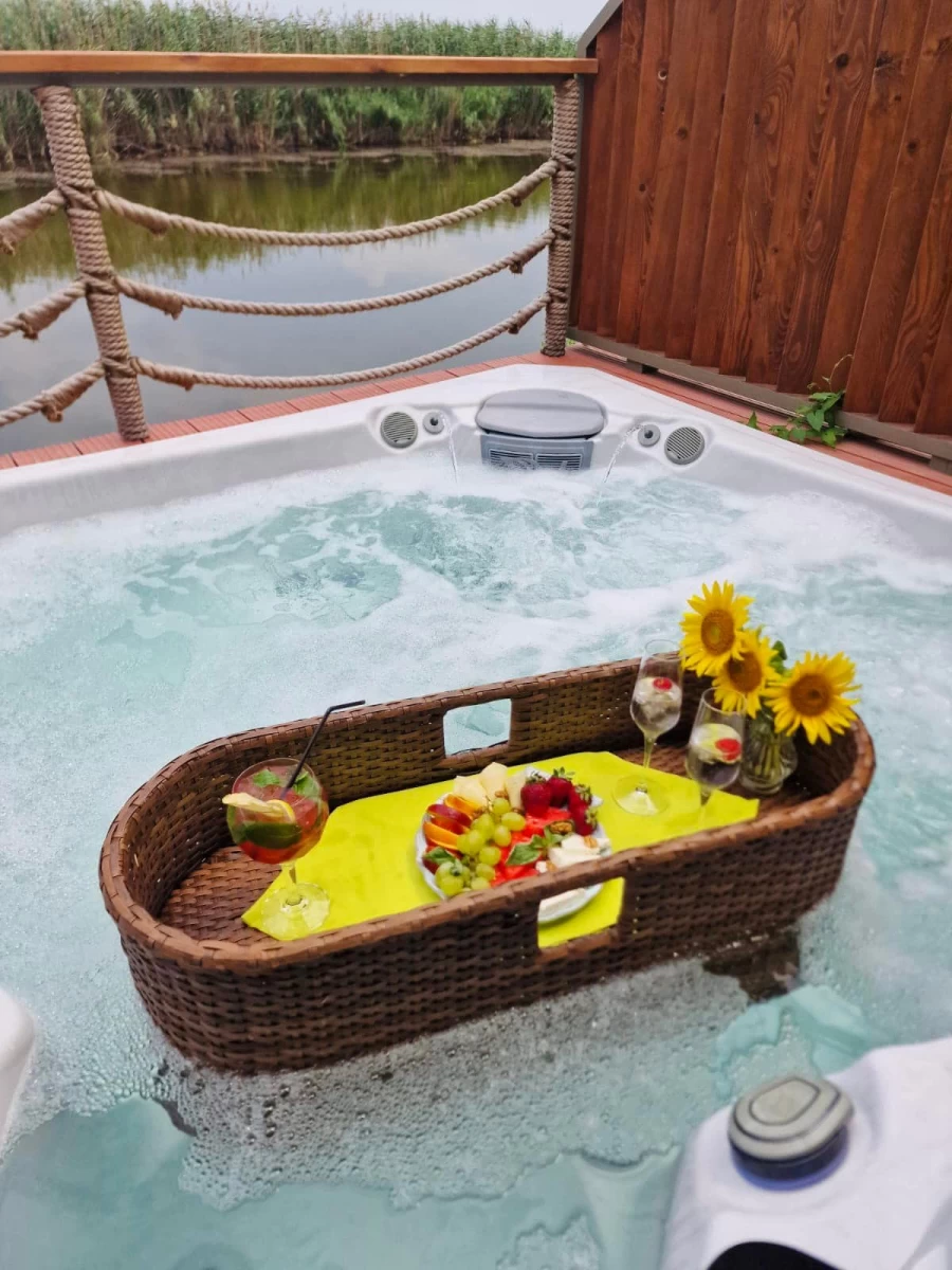 https://www.travlocals.com/uploads/0010/10288/2025/07/03/481712225-626388443471688-6040739643104717747-n.webp