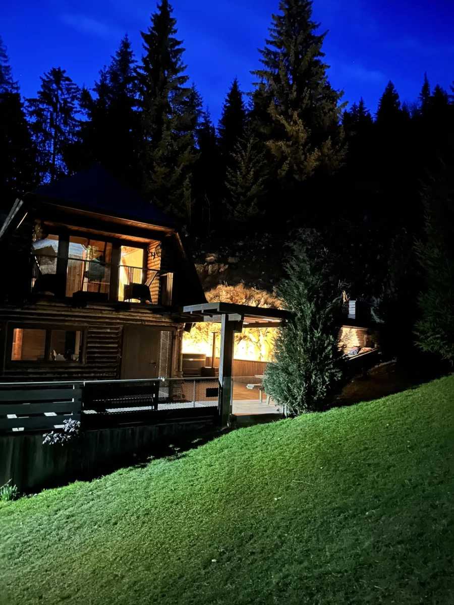 https://www.travlocals.com/uploads/0010/10291/2025/07/03/489376840-1504953257222049-1995256309726572500-n.webp
