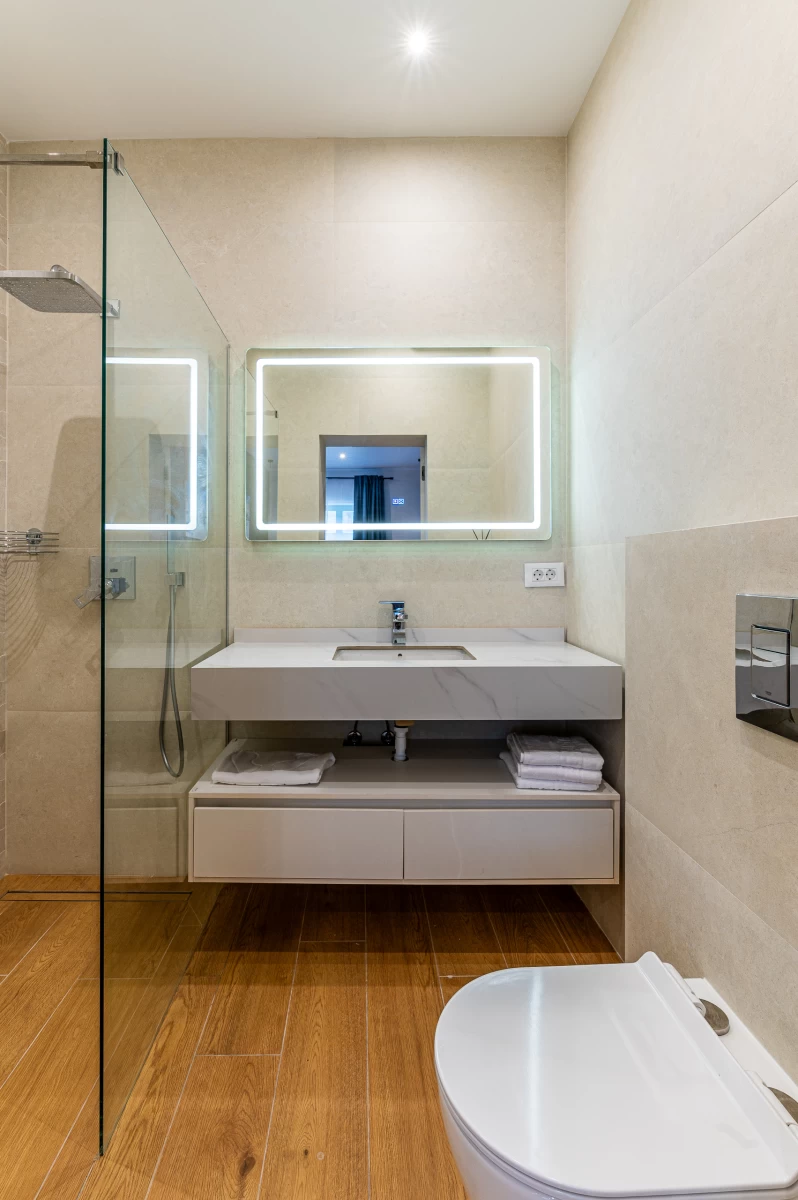 https://www.travlocals.com/uploads/0010/10306/2025/07/25/casa-weiss-0021.webp