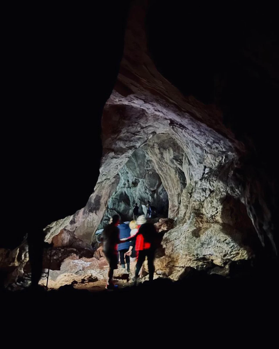 https://www.travlocals.com/uploads/0010/10313/2025/07/19/472229092-492862593826120-1580127578509153273-n.webp