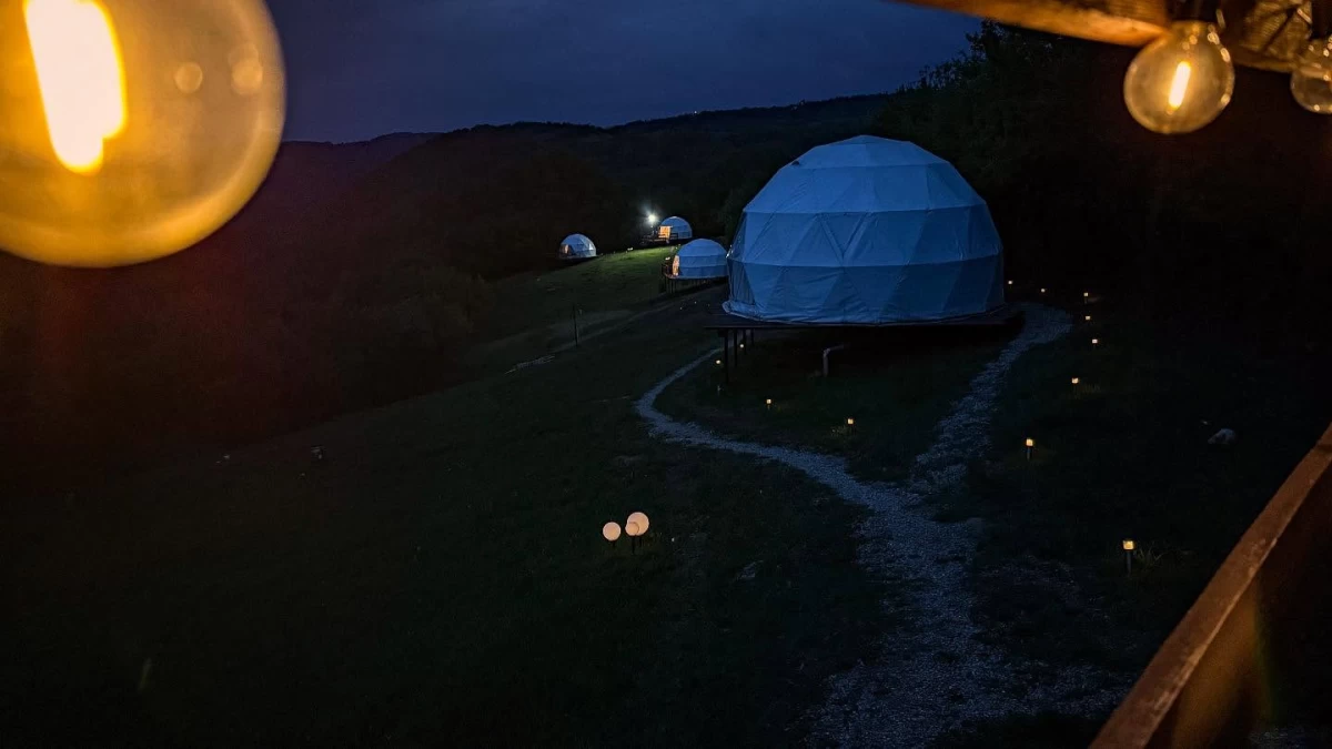 https://www.travlocals.com/uploads/0010/10313/2025/07/19/497110577-18048354467603481-1717408547608887796-n.webp