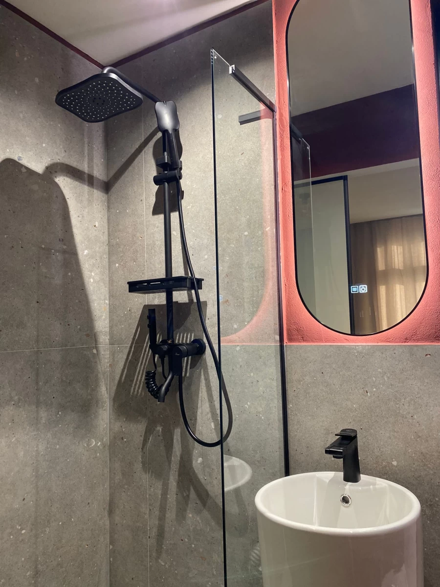 https://www.travlocals.com/uploads/0010/10402/2025/08/20/img-20250806-wa0045.webp