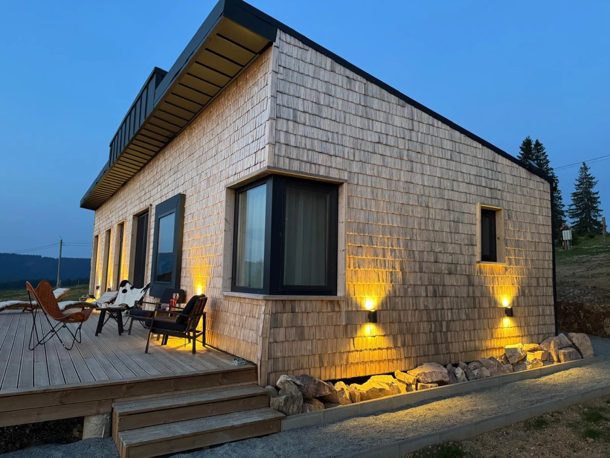 APUZEN cabin