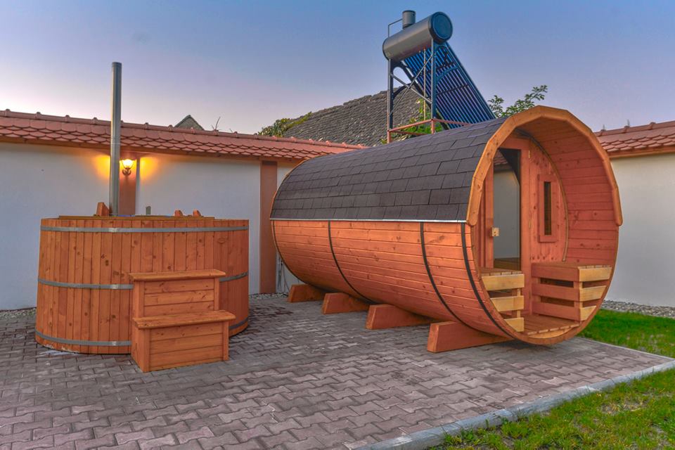https://www.travlocals.com/uploads/2019/10/casa-trappold-18.jpg