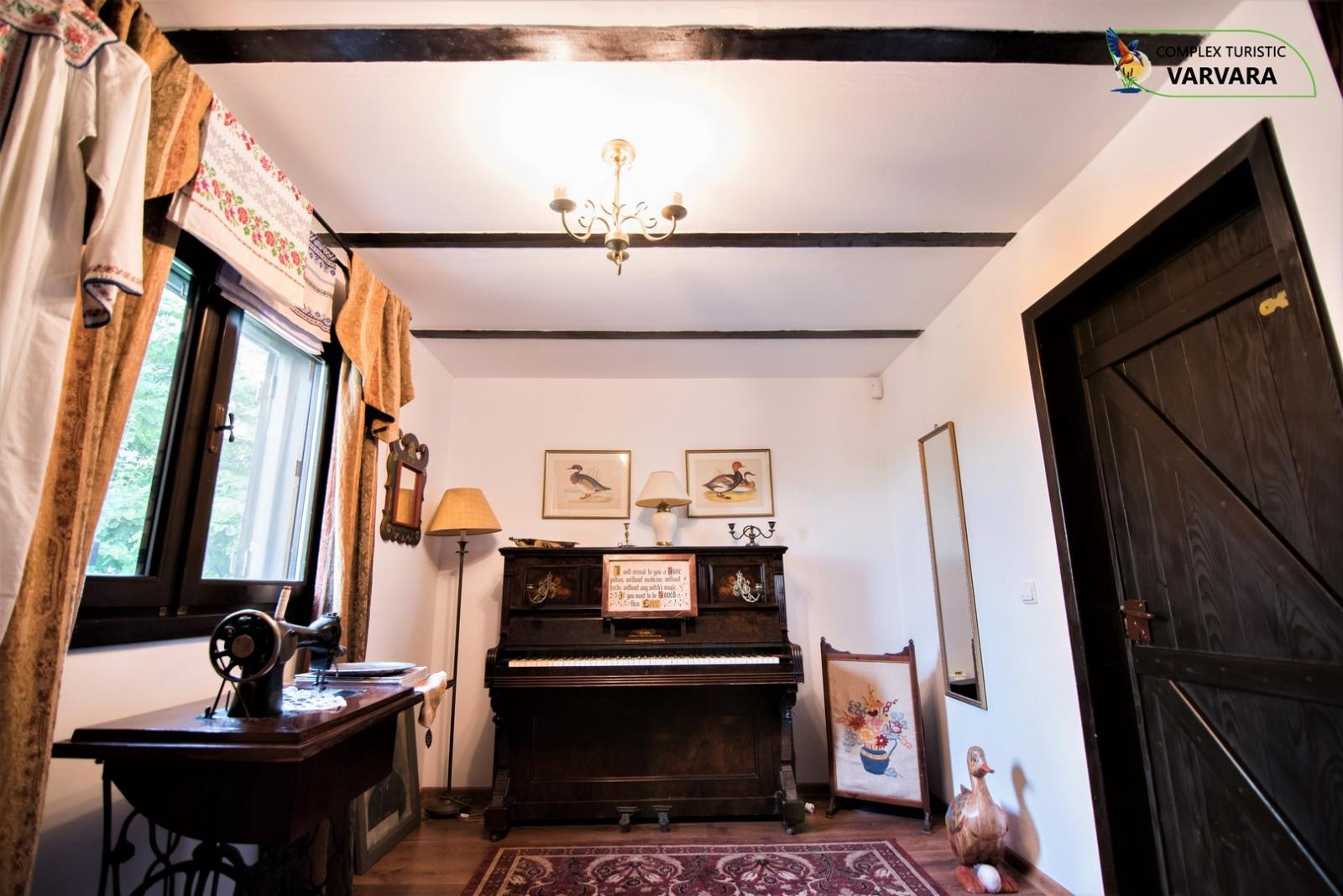 https://www.travlocals.com/uploads/2020/01/casa-din-vale-5.jpg