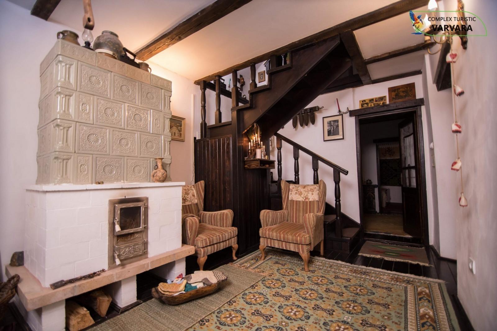 https://www.travlocals.com/uploads/2020/01/casa-veche-9-1.jpg