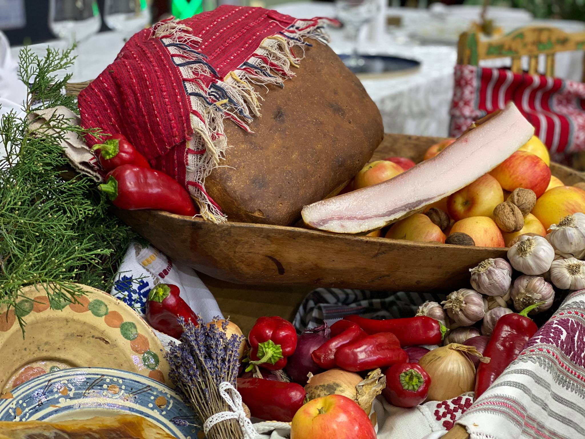 https://www.travlocals.com/uploads/2020/01/conacul-maria-theresa-31.jpg