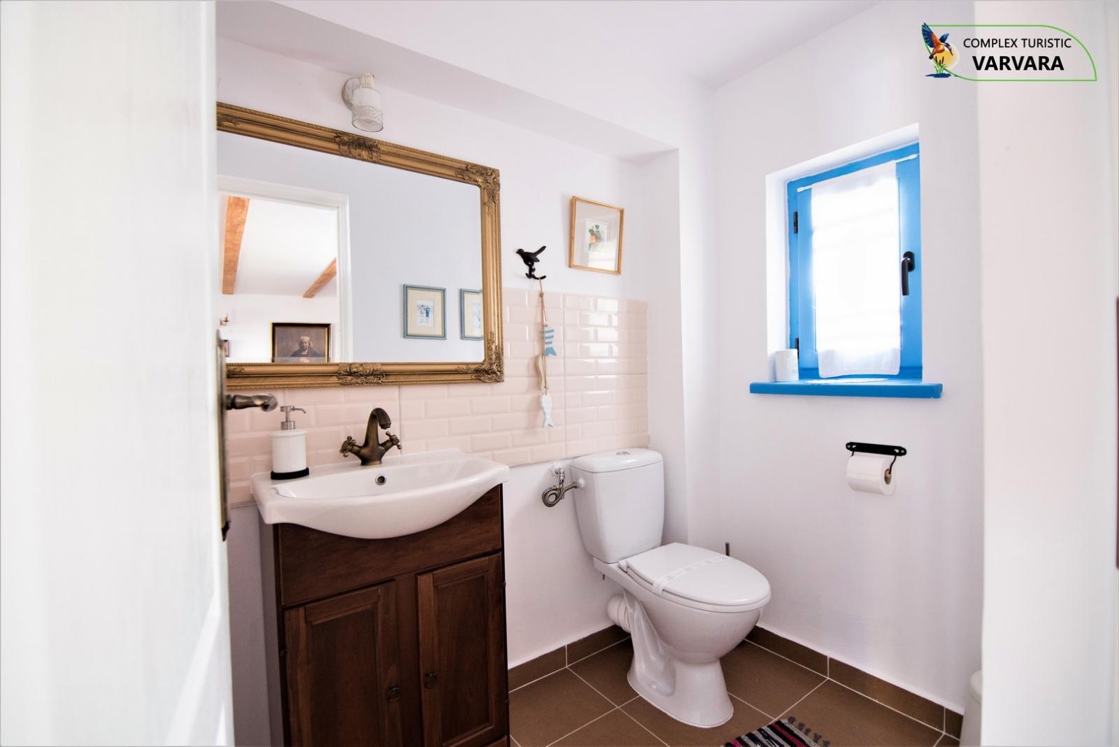 https://www.travlocals.com/uploads/2020/01/sunrise-house-10.jpg