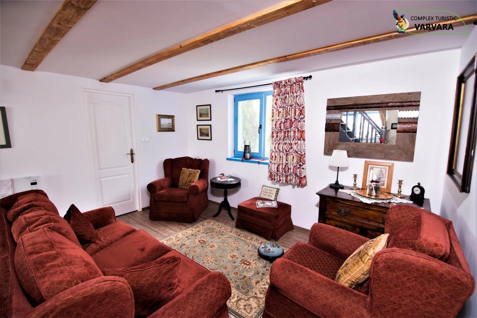 https://www.travlocals.com/uploads/2020/01/sunrise-house-2.webp