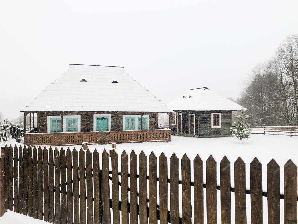 https://www.travlocals.com/uploads/2020/05/hygge-hut-19.jpg