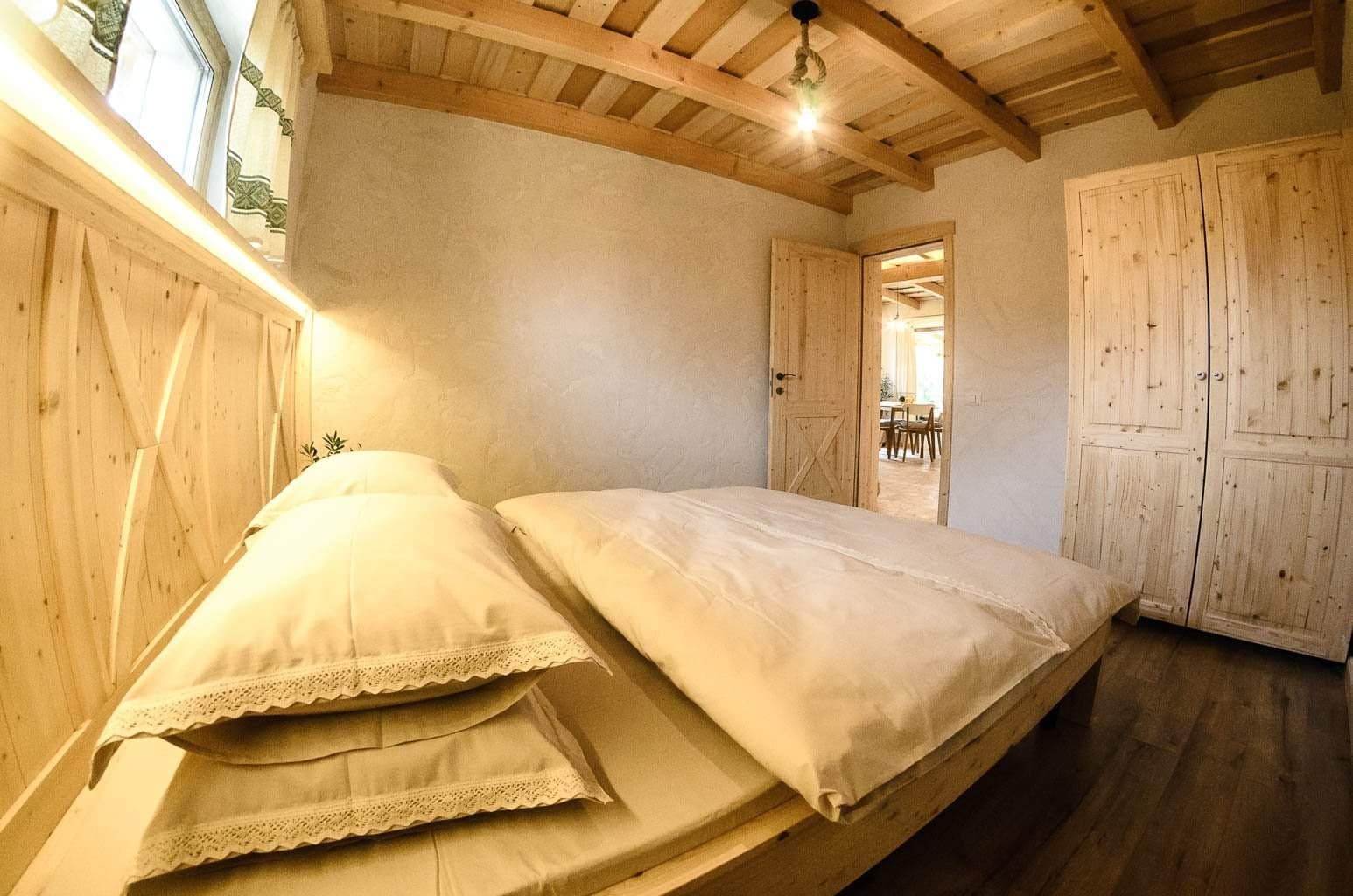 https://www.travlocals.com/uploads/2020/12/131106095_295862248639162_2604802720444607183_n.jpg
