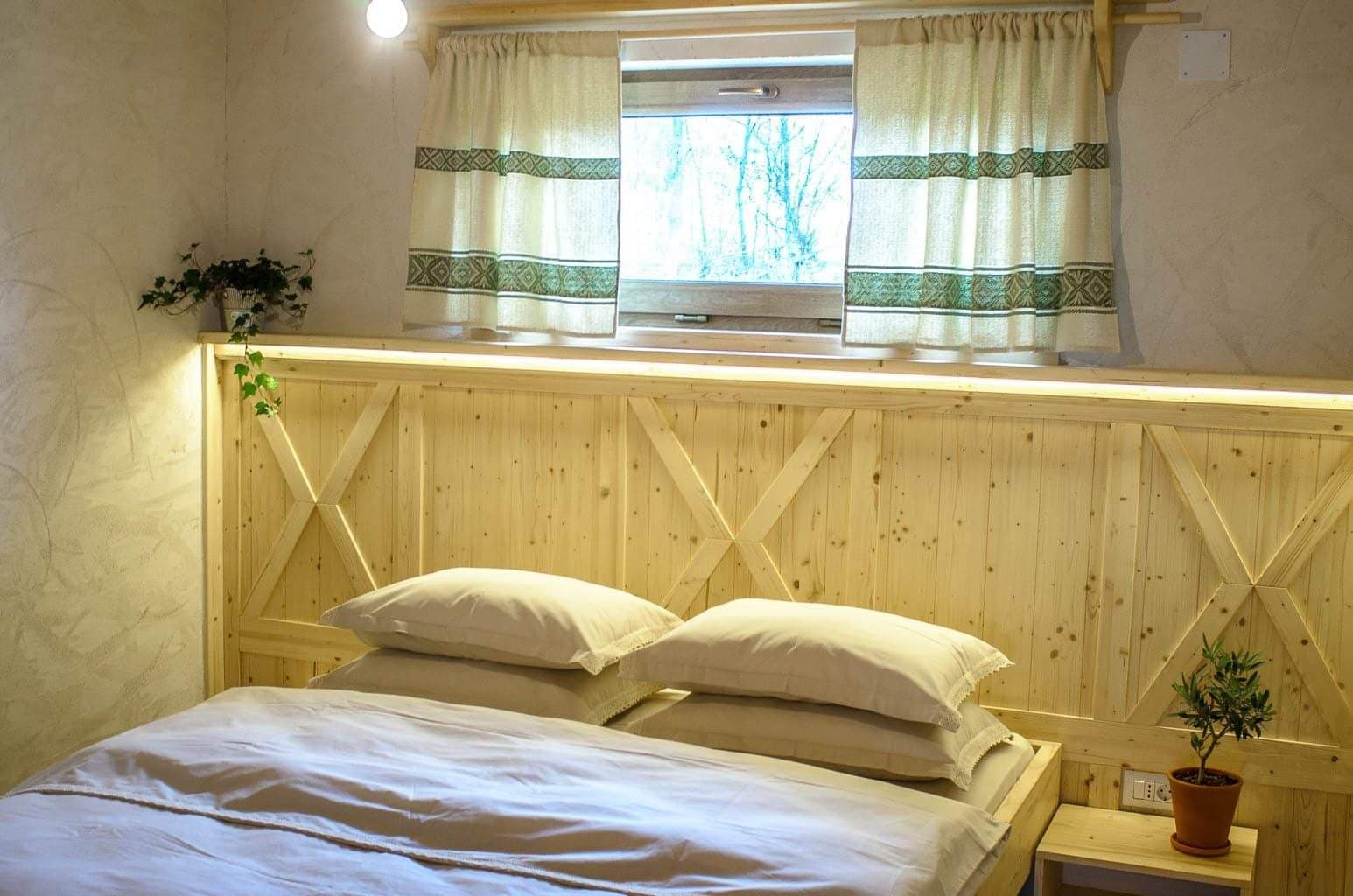 https://www.travlocals.com/uploads/2020/12/131336533_1544012852456399_7910138961631161928_n.jpg